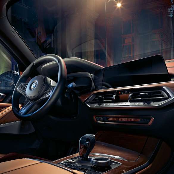 Poste de conduite de la BMW X5 Intérieur de la BMW X5 G05 2018, poste de conduite