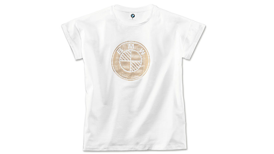 L’image présente le t-shirt BMW avec logo pour femme.