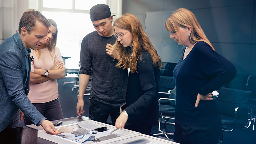 BMW Concept i4 2020 G26 Voiture 100 % électrique BMW Gran Coupé Image 1 