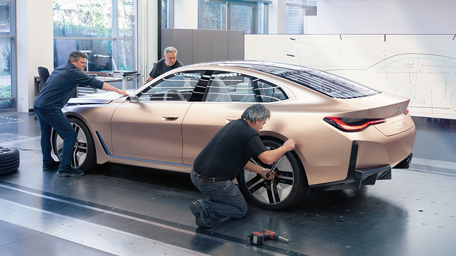 BMW Concept i4 2020 G26 Voiture 100 % électrique BMW Gran Coupé Image 4 