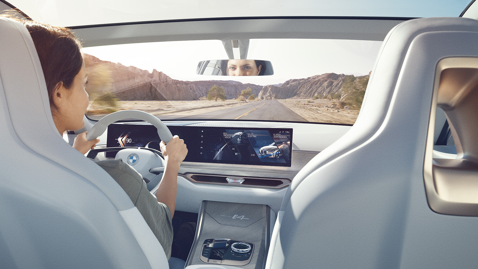 Curved Display de la BMW Concept i4 2020 G26 BMW Concept i4 2020 G26 Voiture 100 % électrique BMW Gran Coupé Curved Display Affichage numérique